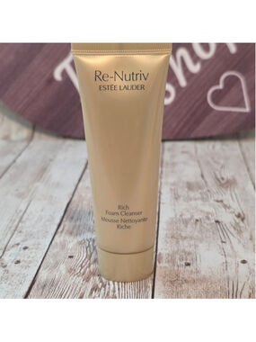 Women's Estée Lauder Re-Nutriv Rich Foam Cleanser travel size NWOT